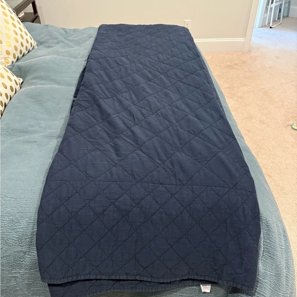 Serena and Lily King Size Navy Blue Quilted Bedding Set - Picture 4 of 9